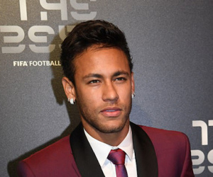 Neymar làm dịu mối quan hệ với Bartomeu, luôn có Barca ở trong tim