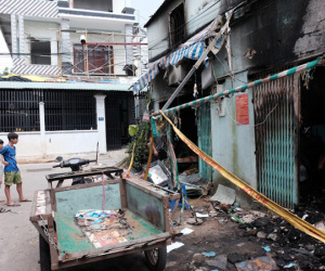 Vụ cháy lớn ở quận 9, TP.HCM: Lao vào ngọn lửa cứu hai con, người mẹ trẻ bị bỏng nặng nhưng chỉ cứu được con út
