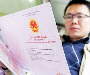 Các thành viên gia đình cùng ghi tên trong sổ đỏ: Phát sinh vướng mắc về chuyển nhượng, thừa kế