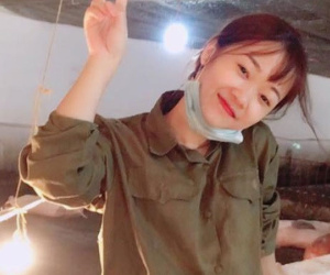 'Cô gái chăn heo' bị trêu chọc sau bức ảnh xinh đẹp tại trang trại
