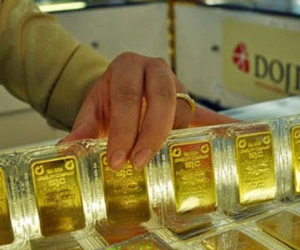 Giá vàng hôm nay 24/11: USD suy yếu, vàng tăng nhanh