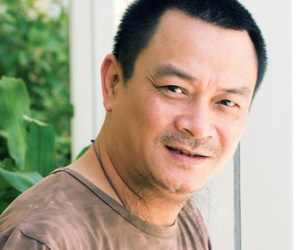 NSND Anh Tú đau đầu, mất ngủ vì tiền khi điều hành nhà hát kịch Việt Nam