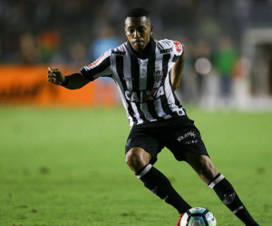 Robinho đi tù 9 năm vì tấn công tình dục