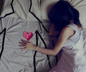 Người vợ quyết bỏ chồng giám đốc sau 8 năm bị 'ăn chay'