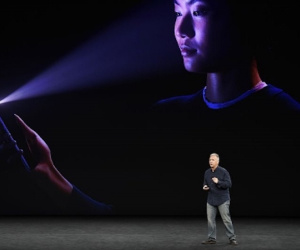 Apple giảm chất lượng Face ID để tăng tốc sản xuất iPhone X