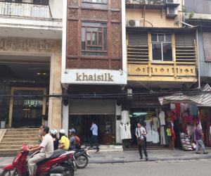 Khám xét, thu giữ một số sản phẩm của Khaisilk tại Hà Nội