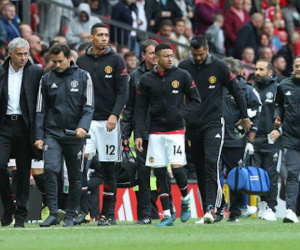Nội bộ M.U 'dậy sóng' vì Jose Mourinho