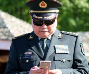 TQ: 'Cánh tay phải' thân như anh em của ông Tập trong quân đội