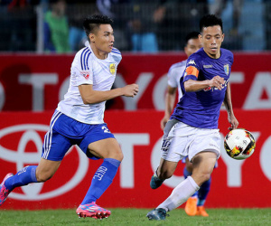 Mất ngôi vô địch V-League, Văn Quyết có khả năng mất Quả bóng vàng
