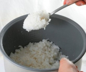 3 kiểu bữa tối nguy hiểm đang âm thầm 'ăn mòn' sức khỏe của gia đình bạn từng ngày!
