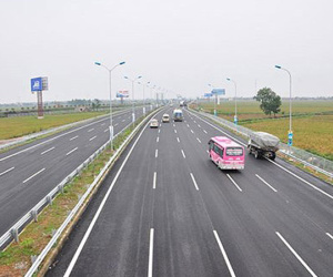 Chuyên gia lo thiếu đất cho đường sắt khi xây cao tốc Bắc Nam