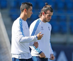 Ronaldo muốn Real Madrid tìm người thay thế Gareth Bale