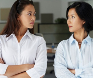 Chỉ vì một câu nói của nàng dâu, mẹ chồng phải 'cứng họng'