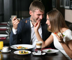 5 lỗi ăn trưa bạn thường mắc phải