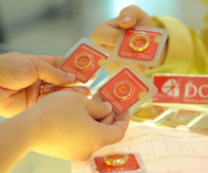 Giá vàng hôm nay 28/10: Mức thấp nhất ba tuần