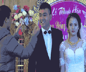 Cặp đôi trong đám cưới ngập vàng đủ mở tiệm trang sức: 'Vợ chồng mình không phải con đại gia'