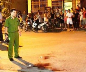 Cô gái đâm chết người yêu vì bị thách thức