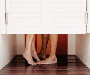 Người đàn ông gãy dương vật do thử tư thế 'yêu' mới lạ