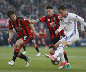 Hazard giúp Chelsea thắng tối thiểu đội trong nhóm đèn đỏ