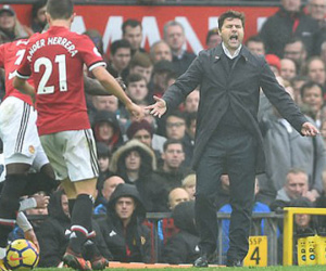 HLV Pochettino: ‘Thật đau khi thua Man Utd’