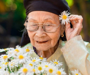 Bộ ảnh cúc họa mi ‘phiên bản’ bà ngoại khiến người ta phải mỉm cười ngay lập tức!