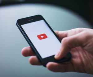 Google phát triển smartphone dành cho 'tín đồ' YouTube