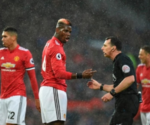 Man Utd mất ưu ái từ trọng tài thời hậu Alex Ferguson