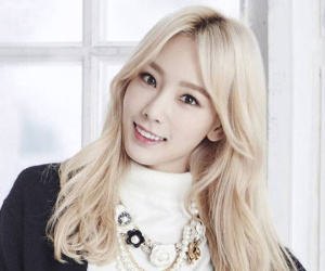 Taeyeon (SNSD) nhập viện sau vụ tai nạn liên hoàn