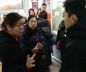 Trung Quốc: Rúng động vụ trẻ em mầm non bị ép uống thuốc lạ, ngược đãi và lạm dụng tình dục