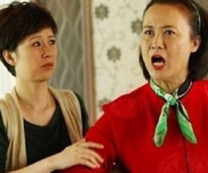 Ngượng chín mặt vì sự vô duyên của mẹ chồng