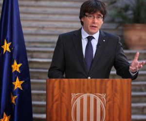 Tin nóng: Lãnh đạo Catalonia chạy trốn sang Brussels