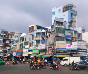 Buôn nhà đất lãi đậm với chiêu 'bán trước khi mua'