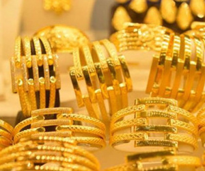 Giá vàng SJC sụt giảm theo đà thế giới