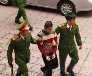 Hà Tĩnh: Giết bạn thân, vứt xác xuống sông phủ bèo