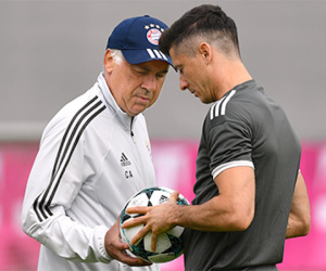 Lewandowski đổ lỗi nạn chấn thương ở Bayern cho Ancelotti