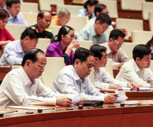 Đại biểu Quốc hội lo tăng trưởng bất hợp lý, nợ công tăng cao