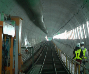 Video: Đường hầm 800m của tuyến metro Sài Gòn đã hình thành