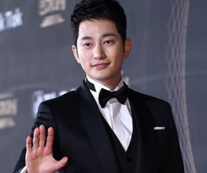 4 năm sau scandal cưỡng dâm, Park Shi Hoo nhận giải Nam diễn viên xuất sắc tại KBS Drama Awards 2017