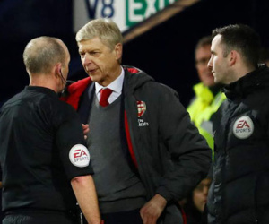 Arsenal tuột chiến thắng vì quả phạt 11m gây tranh cãi