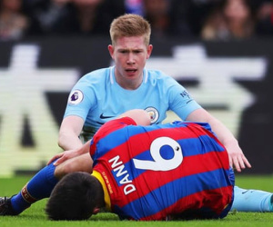 De Bruyne bình an, đồ tể Crystal Palace chấn thương nặng