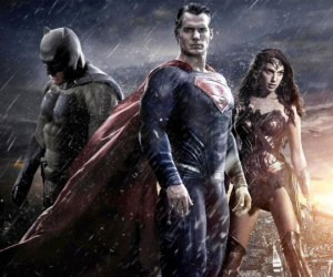 Hãng phim Warner Bros sẽ phải trả 900 triệu USD nếu không chứng minh được... ma là có thật