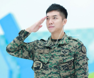 Lee Seung Gi: 'Chàng rể quốc dân' hiếm có khó tìm, 'đốn tim' từ em gái mộng mơ đến các bà nội trợ