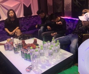 Thuê phòng karaoke để 'bay lắc'... chào năm mới