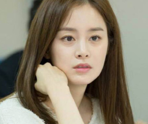 Tình cờ 'đọc trộm' lá thư gửi đến cho mẹ chồng, tôi run người hốt hoảng vì điều bí mật giấu trong đó