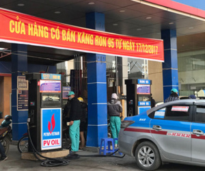 Khách hàng vẫn 'ngại' xăng E5