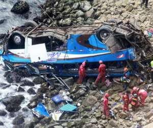 Peru: Xe buýt rơi xuống vực, 36 người thiệt mạng