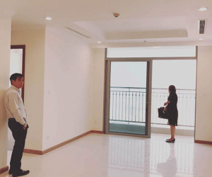 Đầu năm mới, Giang Hồng Ngọc mạnh tay chi 6 tỷ đồng mua nhà cho bố mẹ