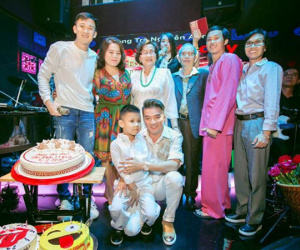 Hoài Linh và Đàm Vĩnh Hưng song ca trên sân khấu sau nhiều năm