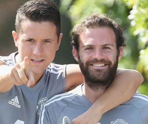 Messi yêu cầu Barca mua 3 cầu thủ MU thay thế Coutinho