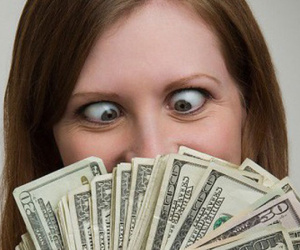 Có những người trong mắt chỉ có ba chữ: Tiền, tiền, tiền!